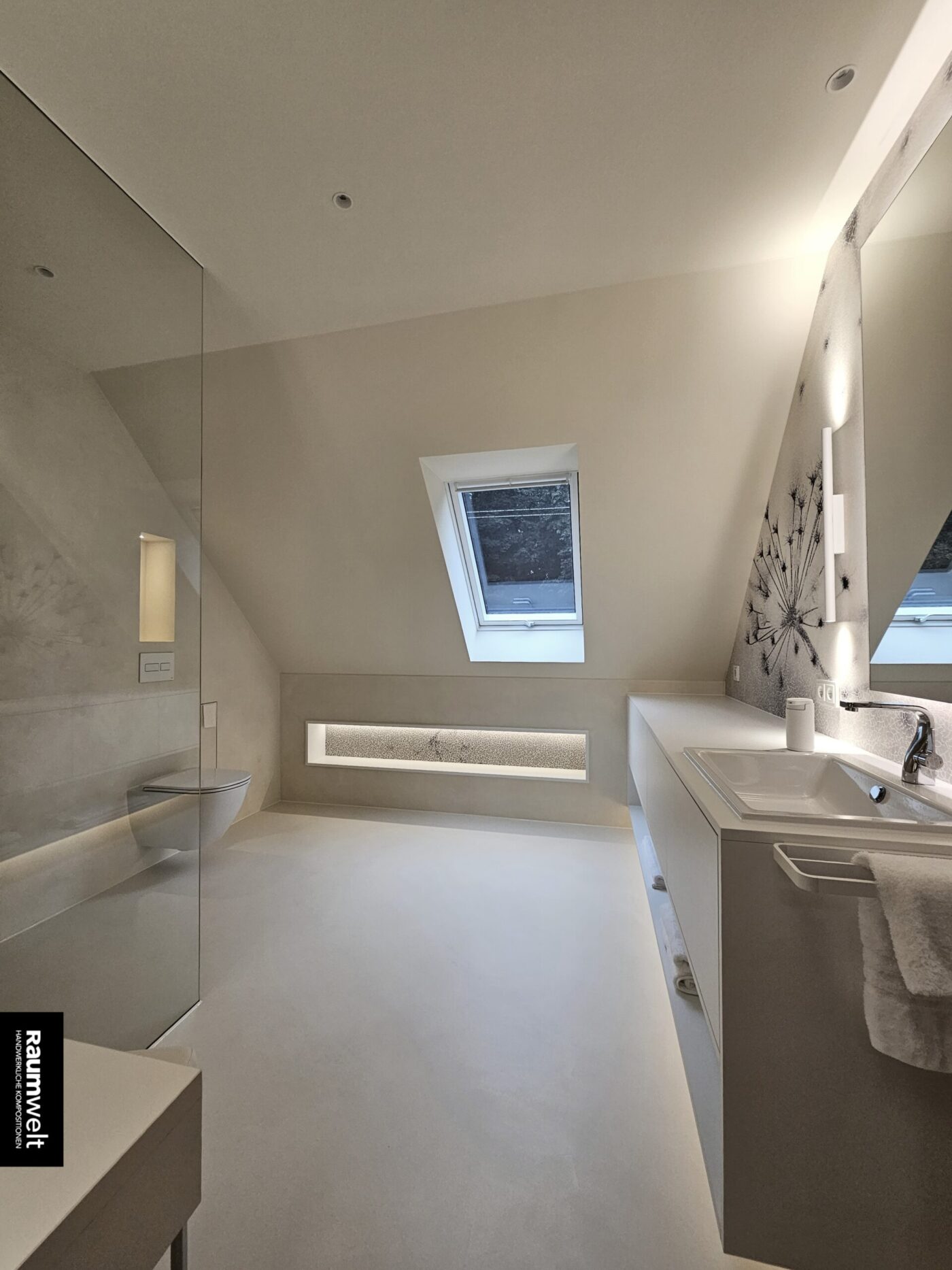FUGENLOSES BADEZIMMER